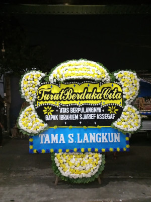 Papan Bunga Duka di Foramadiahi